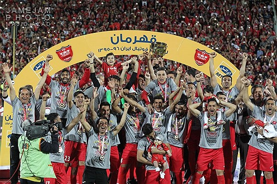 برگزاری جشن قهرمانی پرسپولیس بر سر مزار نوروزی