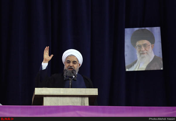 روحانی: اگر به پای صندوق‌ها نیایید پیاده‌روها را هم دیوار خواهند کشید