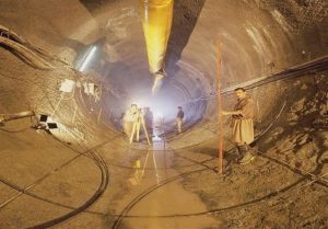 تعداد کشته‌شدگان حادثه تونل چری در کوهرنگ به ۳ تن رسید / ریزش تونل چری به خاطر آبخیز بودن محل حفاری رخ داده است