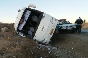واژگونی اتوبوس زائران ایرانی در «العماره»/انتقال ۱۴ مصدوم به کشور