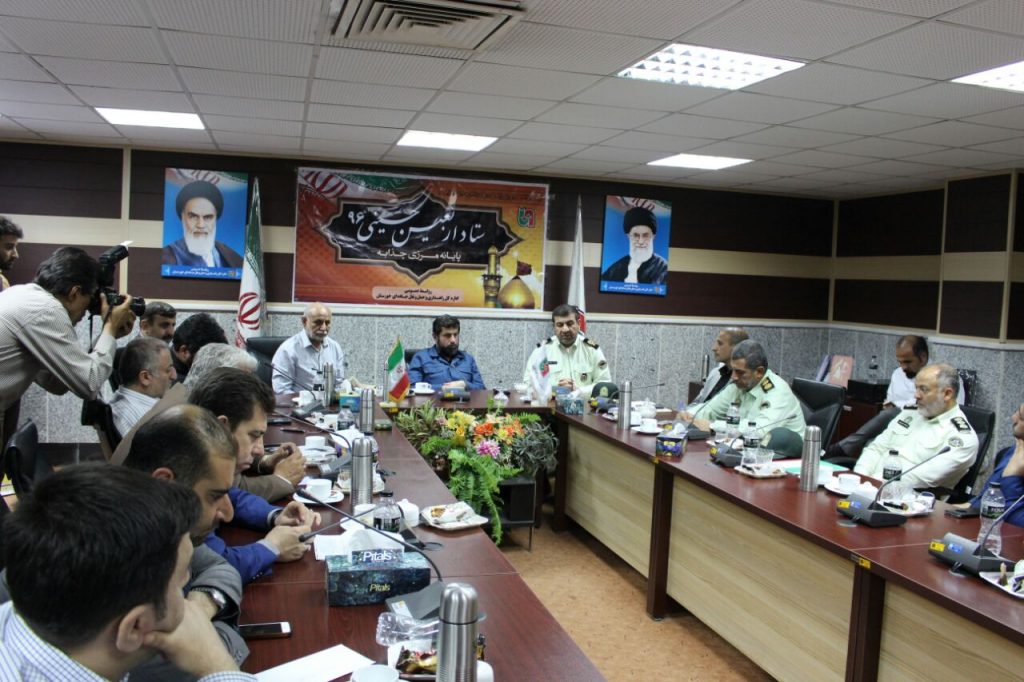 سرهنگ فاطمی فرمانده انتظامی پایانه مرزی چذابه: تردد خودروهای تجاری به مرز چذابه متوقف شود