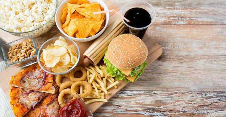 شش عادت بد غذایی که چاق‌تان می‌کند