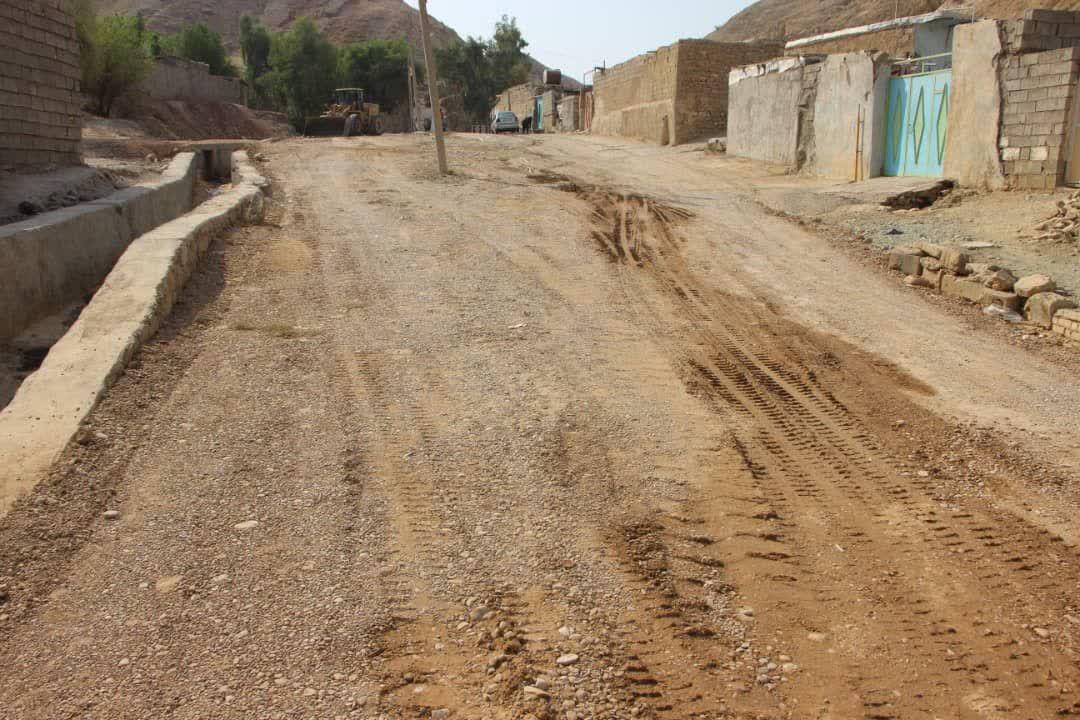 گزارش تصویری از مراحل زیرسازی آسفالت محله نورآباد