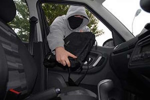 توصیه های پلیس مسجدسلیمان در خصوص پیشگیری از سرقت لوازم خودرو