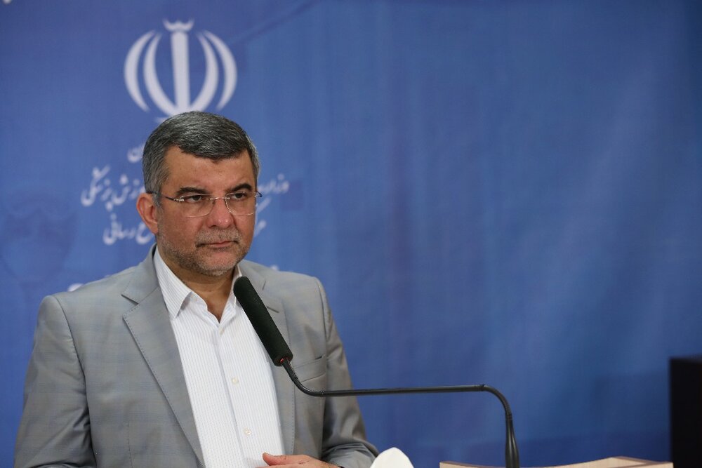 کاهش ۷۰ درصدی مرگ و میر کرونا / پیش بینی سه طغیان بیماری در دنیا
