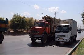 ممنوعیت ورود کامیون ها به داخل شهرهای لرستان