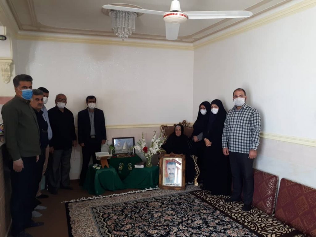 دیدار رئیس بنیاد شهید و امور ایثارگران مسجدسلیمان با خانواده های شهدا و ایثارگر سادات