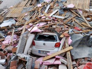 خسارات جانی زلزله ترکیه به ۱۴ کشته و ۶۰۷ زخمی رسید