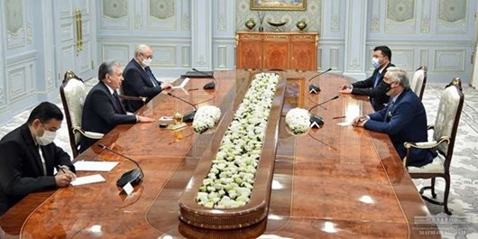 دیدار «عبدالله» و «میرضیایف»؛ صلح و توسعه افغانستان محور رایزنی