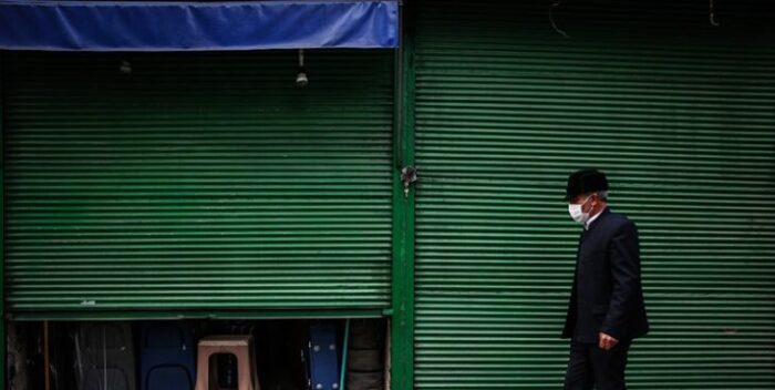 ادامه تعطیلات و انجام ۱۰۰هزار تست روزانه راه کنترل طغیان کرونا/ با کاهش آمار مرگومیر ذوقزده نشویم!