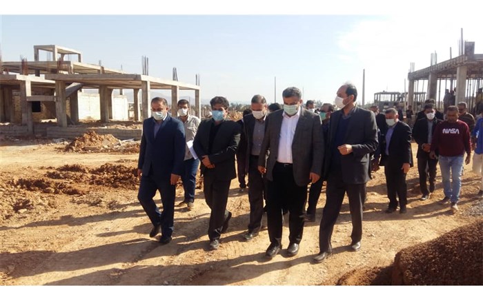 استاندار مازندران از مجتمع مسکونی در حال ساخت مسجدسلیمان بازدید کرد