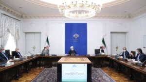حسن روحانی: کولبری و سوخت بری در شان و منزلت مردم نیست