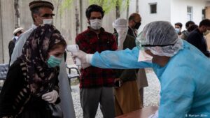 آخرین آمار کرونا در افغانستان؛ مرگ ۳ بیمار و ابتلای ۱۲۸ نفر در یک‌روز