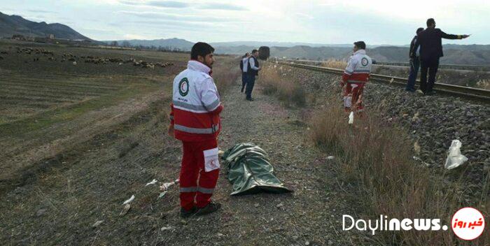 برخورد مرگبار قطار با عابر پیاده در مراغه