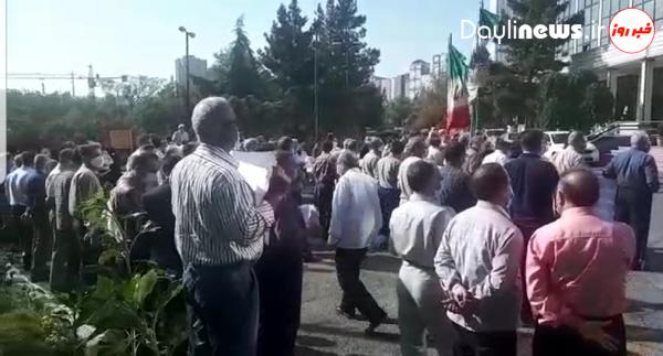 تجمع کارگران مخابرات آذربایجان شرقی برای طرح خواسته‌ها/ درخواست رسیدگی و حصول نتیجه از اعتراض صنفی