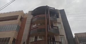 آتش سوزی طبقه چهارم ساختمانی در کوی دانش بدون صدمات جانی اطفاء حریق شد