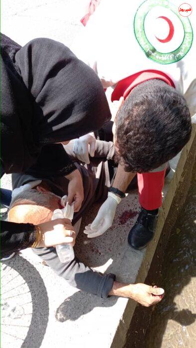 بی احتیاطی ،دوچرخه سوار و اقدامات پیش بیمارستانی پرستار حاضر در صحنه و نجاتگر هلال احمر شهرستان تبریز