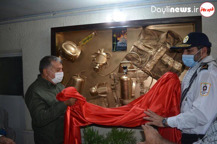 رونمایی از نمایشگاه گرامیداشت هفته دفاع مقدس