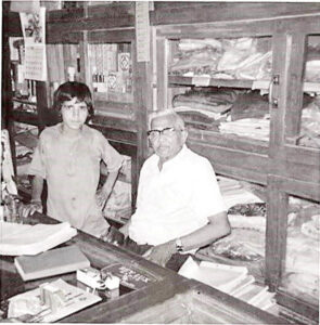 فروشگاه تاپو در مسجدسلیمان، نخستین سوپرمارکت در ایران