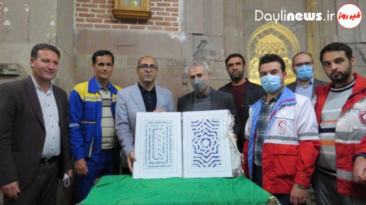 رونمایی از قرآن نفیس به دست خط استاد زکریا عزتی