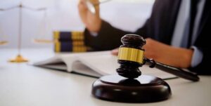 «معافیت قضات از شرکت در آزمون وکالت» دوباره برگشت