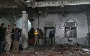 شمار قربانیان حمله تروریستی پاکستان به ۵۶ نفر رسید