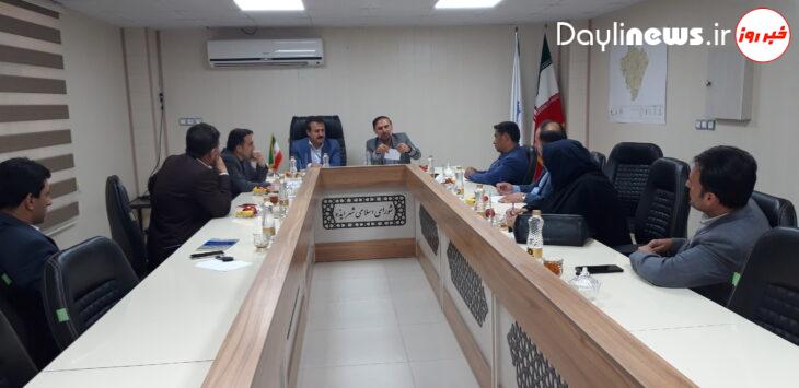 نشست فرماندار، شهردار و اعضای شورای اسلامی شهر ایذه برای پیگیری امورات این شهر