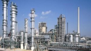 تولید سوخت هواپیما در شرکت پالایش نفت تبریز