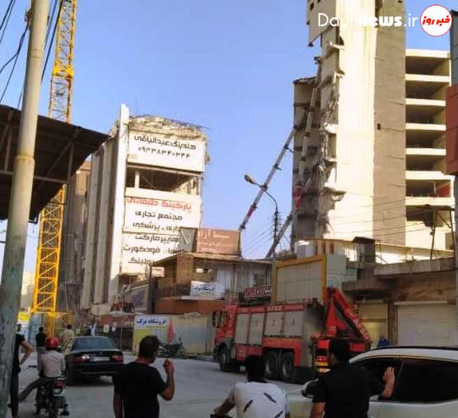 ریزش بخشی از باقی‌مانده ساختمان متروپل آبادان در زمان سبک‌سازی سازه