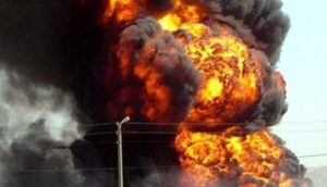 آتش سوزی خط انتقال نفت در بندرخمیر