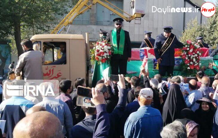 دریادار سیاری : شکوه تشییع شهدای شاهچراغ(ع) بیانگر دشمن‌شناسی مردم است