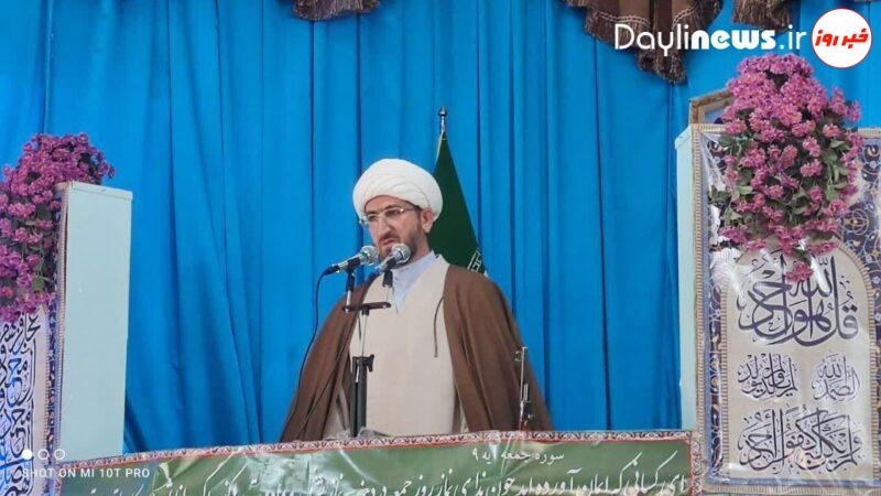 امام جمعه الشتر: نیروهای نظامی کشور با جانفشانی و ایثارگری از امنیت مردم دفاع میکنند