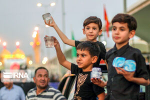 مراسم پیاده روی اربعین حسینی فرصتی برای تربیت کودکان اسلامی است