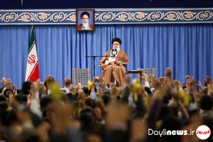 Supreme Leader to receive students on occasion of 13th Aban