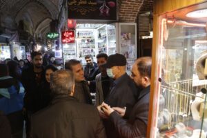 حضور سرزده استاندار آذربایجان شرقی در بازار تبریز و گفتگو با اصناف و کسبه+ عکس