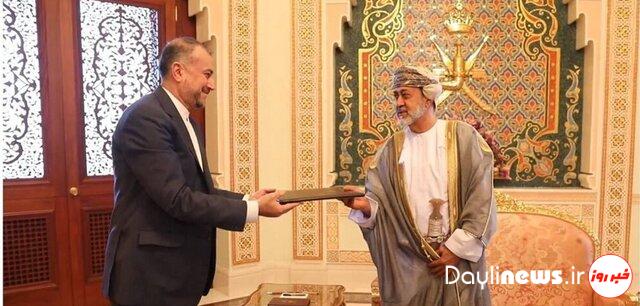 Iranian FM meets with Sultan of Oman