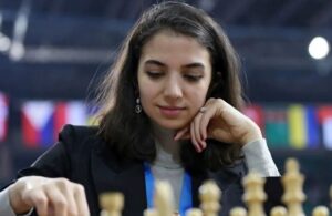 دست دادن سارا سادات خادم الشریعه با نخست وزیر اسپانیا/ دختر شماره یک شطرنج ایران به دنبال چیست؟/ عکس