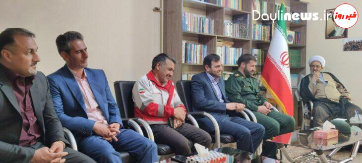 گزارش تصویری/دیدار نوروزی مردم و مسئولین با امام جمعه ورزقان