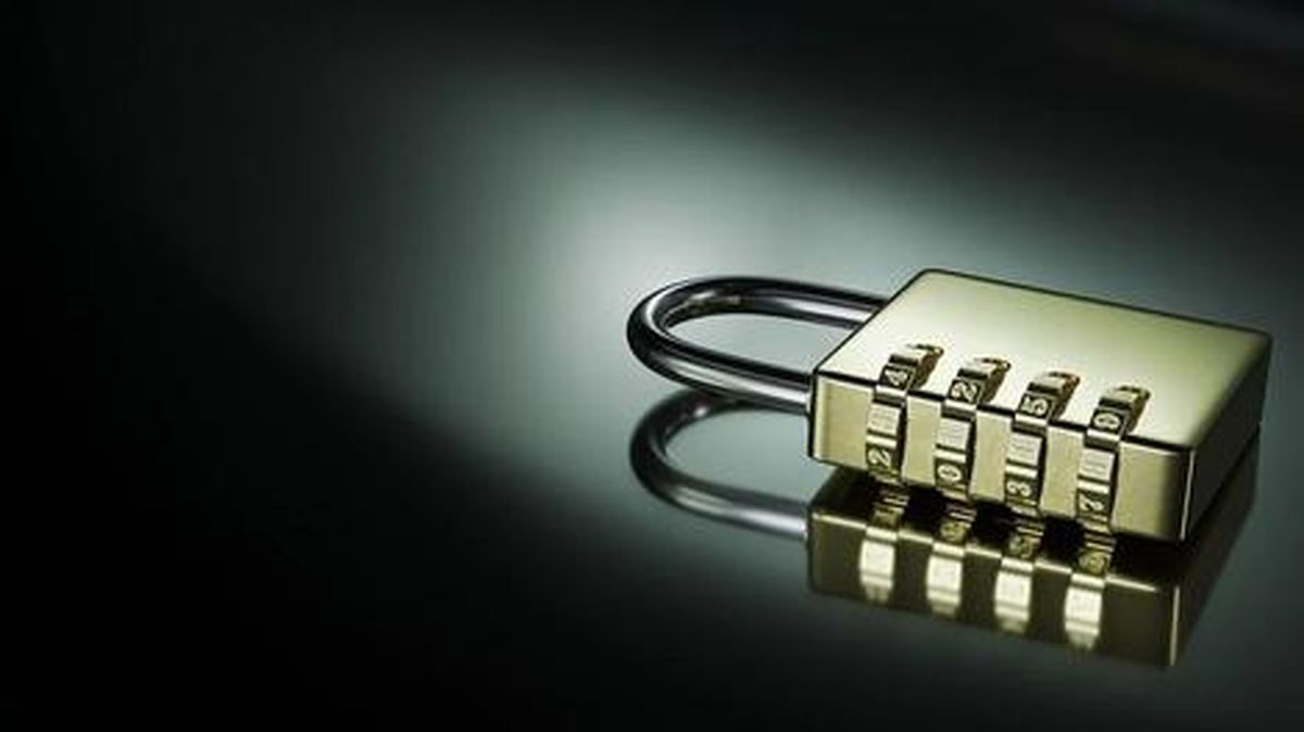 رمز این قفل با ۵ سرنخ باز می شود، امتحان کنید