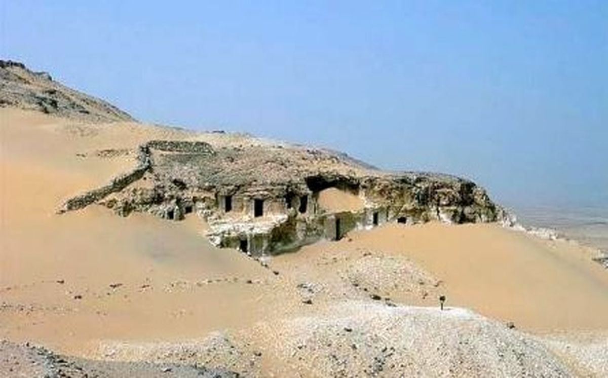 کشف گنجینهای از گور یک زن در مصر