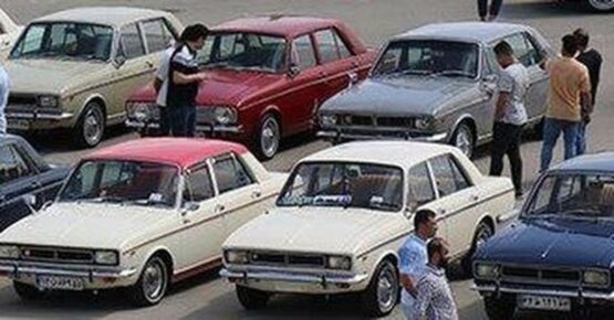 کلیه اتومبیل‌ها در تهران توسط پاسداران بازرسی می‌شوند/ امام: ما باید در عالم نمونه باشیم و ایران یک الگوست