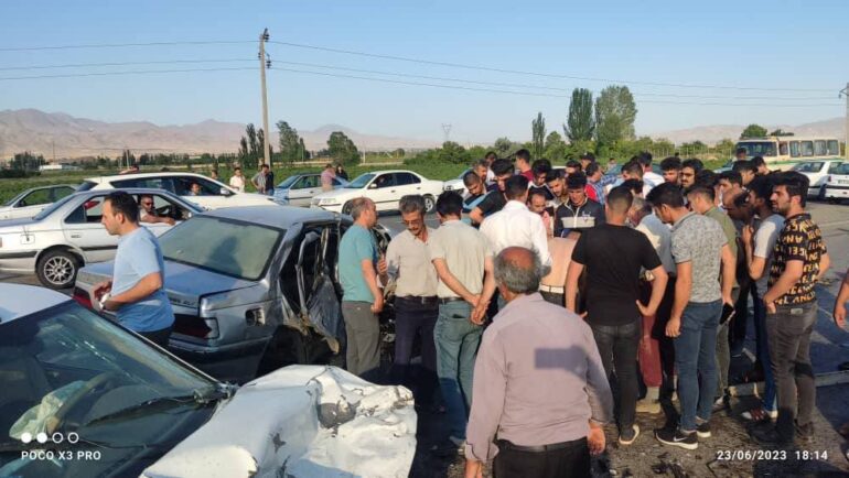 سانحه رانندگی پژو با سمند  در مرند ۶ مصدوم برجای گذاشت