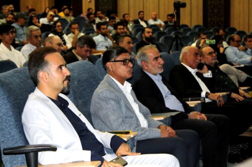 اولین همایش جذب سرمایه گذار برای طرح های اختراعی و کار آفرینی در شیراز برگزار شد
