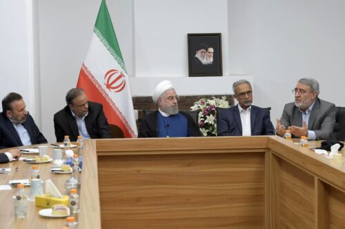 روحانی: خوب است فهمیدند راه اصلاح شعار نوشتن روی موشک نیست/ شکست در انتخابات رقابتی بهتر از پیروزی در انتخاباتی بدون رقابت است