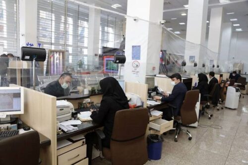 کارمندان بانک‌ها ۸۳۶ میلیون تومان وام گرفتند/ بریز و بپاش به سبک بانک‌های ایرانی