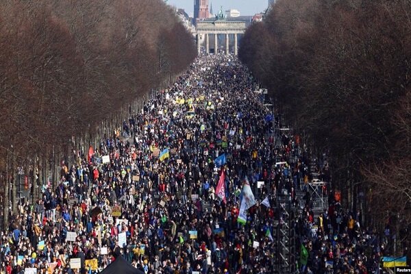 Italian protesters hold anti-war, anti-NATO rallies