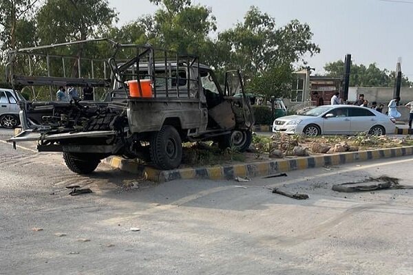 At least 10 injured in Pakistan suiside attack