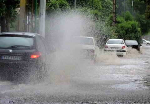 بارش باران و احتمال آبگرفتگی معابر در ۱۵ استان