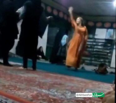 ماجرای ورود یک زن هنجارشکن به مسجدی در سیرجان