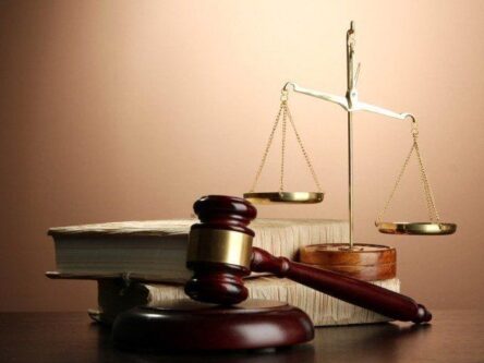 کلاهبرداری با جعل عنوان کارمند قوه قضائیه
